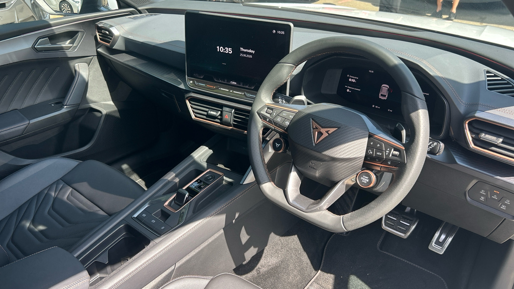 Cupra Leon Leon 1.5 Etsi 150 V3 Dsg White #6