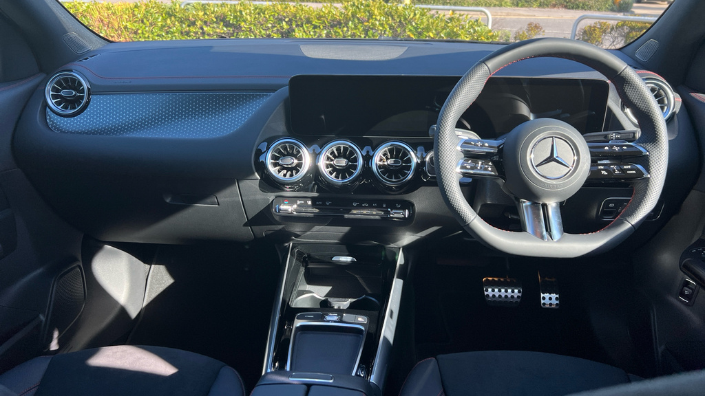 Mercedes-Benz EQA Eqa 250 140Kw Amg Line Executive 70.5Kwh White #23