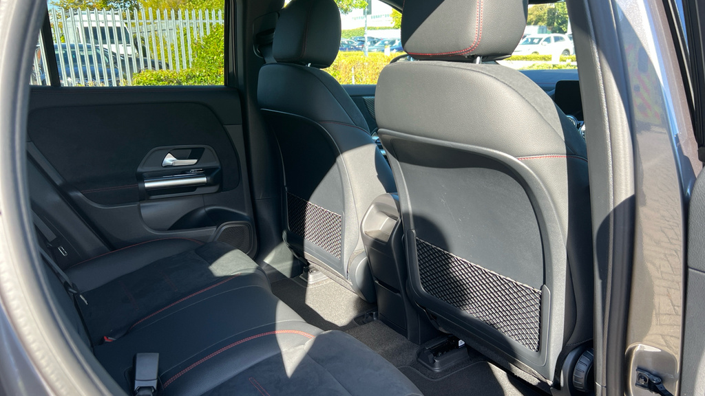 Mercedes-Benz EQA Eqa 250 140Kw Amg Line Executive 70.5Kwh White #24