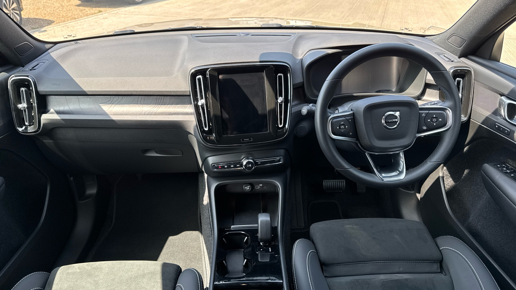 Volvo EX40 Ex40 185Kw Extended Range Plus 78Kwh Gold #5