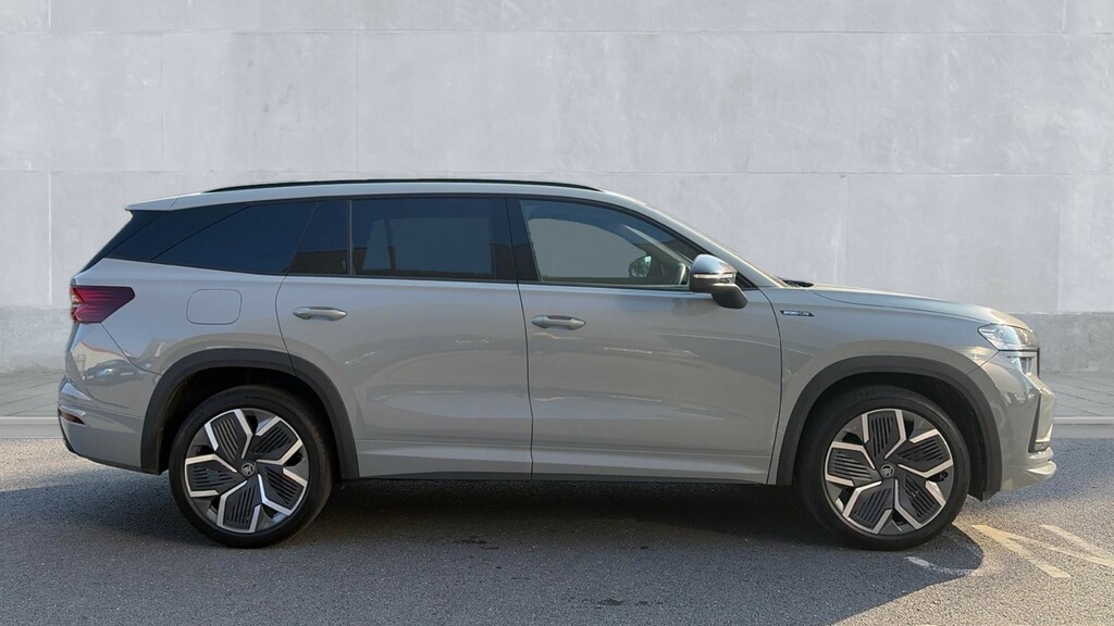 Skoda Kodiaq Kodiaq 1.5 Tsi Iv 204 Sportline Dsg EJ75XRH Grey #4