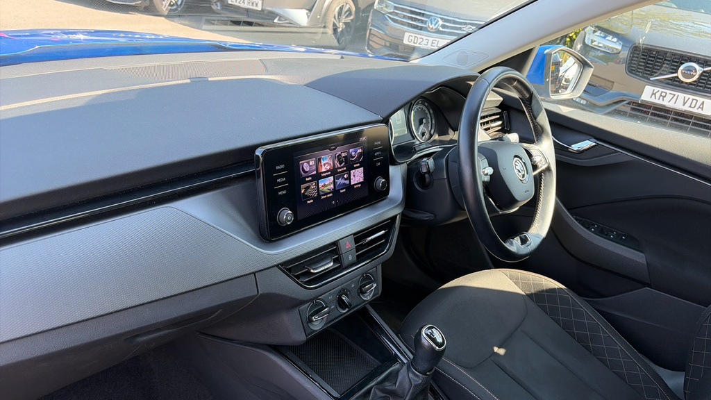 Skoda Kamiq Kamiq 1.0 Tsi 95 Se Blue #2