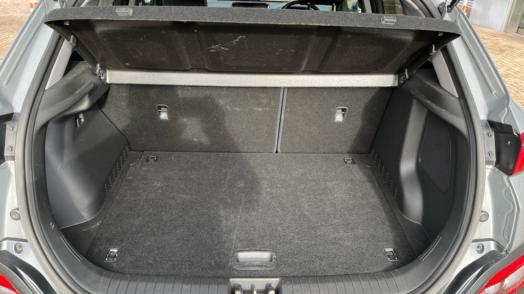 Hyundai Kona Premium Se Grey #17