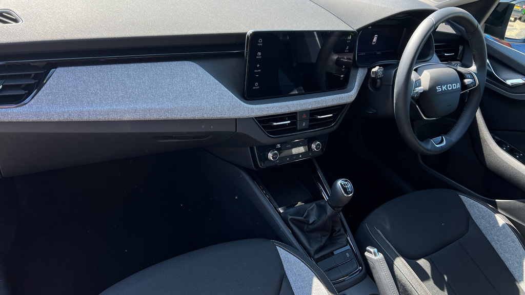 Skoda Kamiq Kamiq 1.0 Tsi 95 Se Edition Black #2