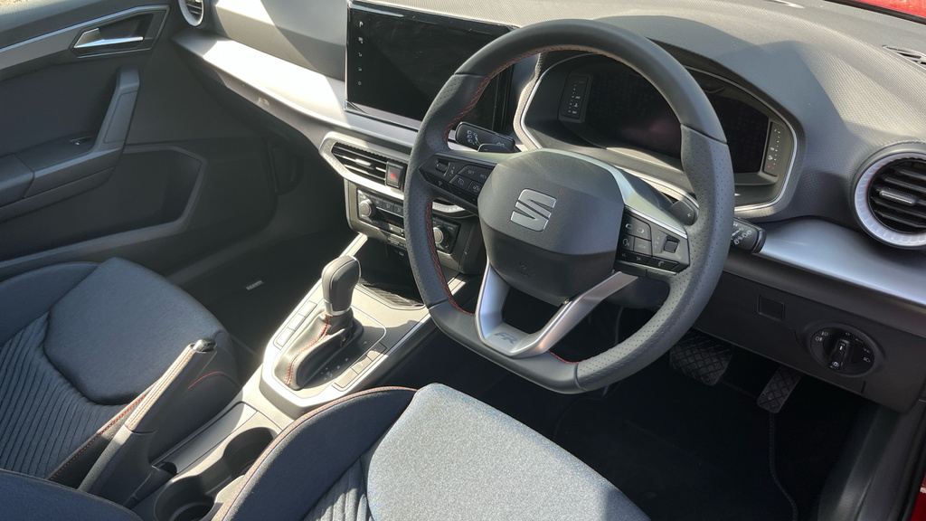 Seat Arona Arona 1.0 Tsi 115 Fr Black Edition Dsg Red #6