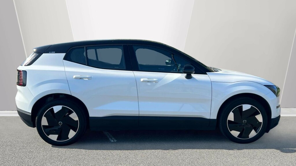 Volvo EX30 Ex30 315Kw Twin Motor Performance Plus 69Kwh A White #3