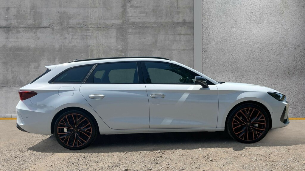 Cupra Leon Leon 1.5 Etsi 150 V3 Dsg KT75RZB White #4