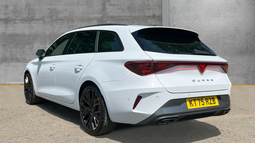 Cupra Leon Leon 1.5 Etsi 150 V3 Dsg KT75RZB White #3
