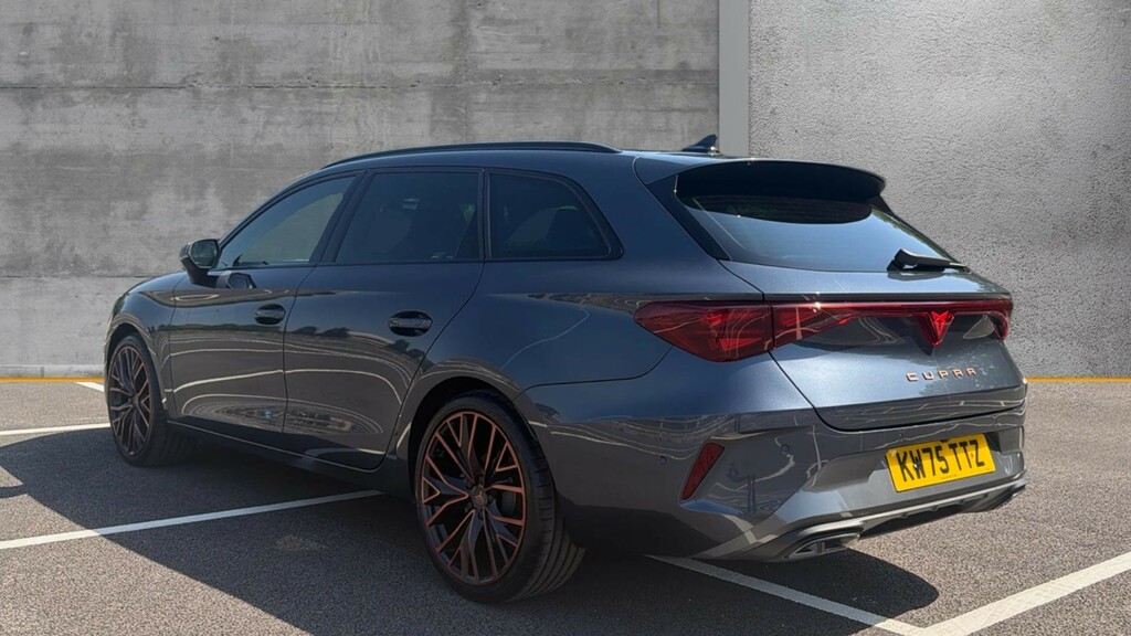 Cupra Leon Leon 1.5 Etsi 150 V3 Dsg Grey #3