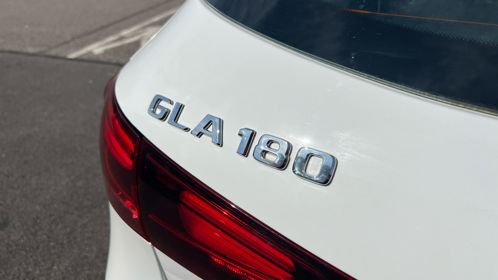 Mercedes-Benz GLA Class 180 Sport Edition Grey #22