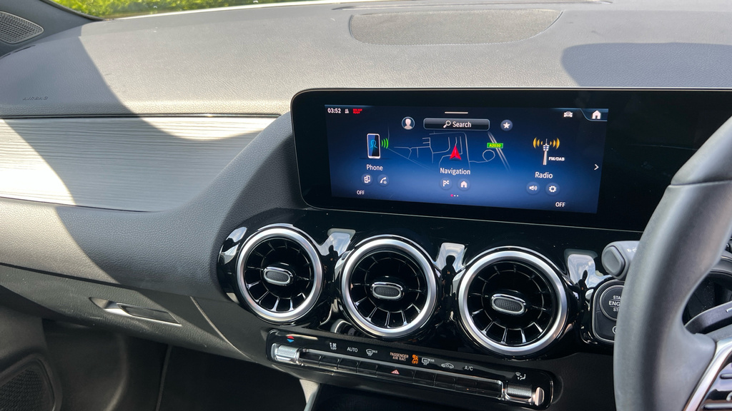 Mercedes-Benz GLA Class 180 Sport Edition Grey #13