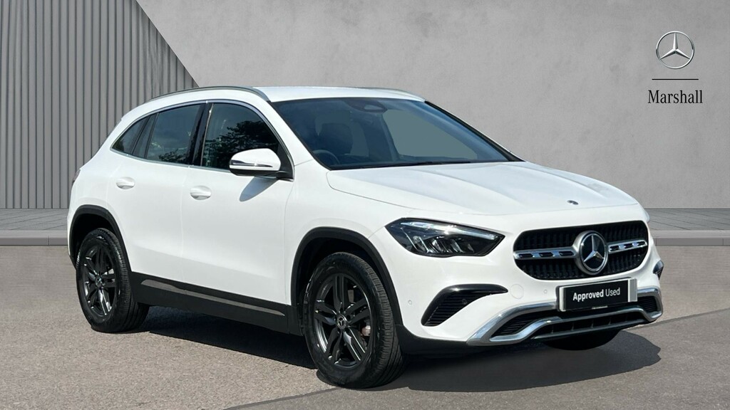 Mercedes-Benz GLA Class 180 Sport Edition Grey #1