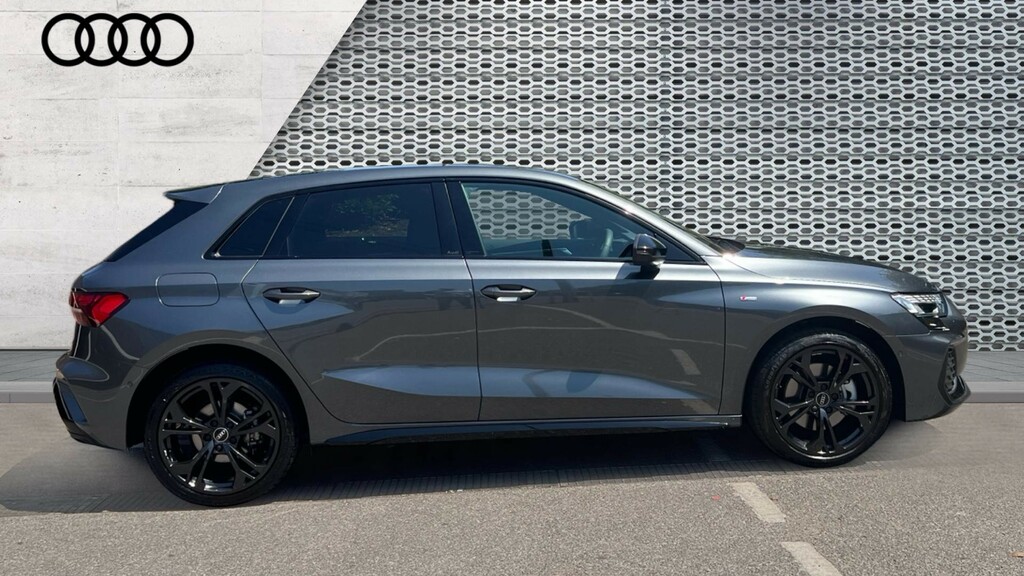 Audi A3 A3 1.5 Tfsi E 204 Black Edition S Tronic LN26MXW Grey #4