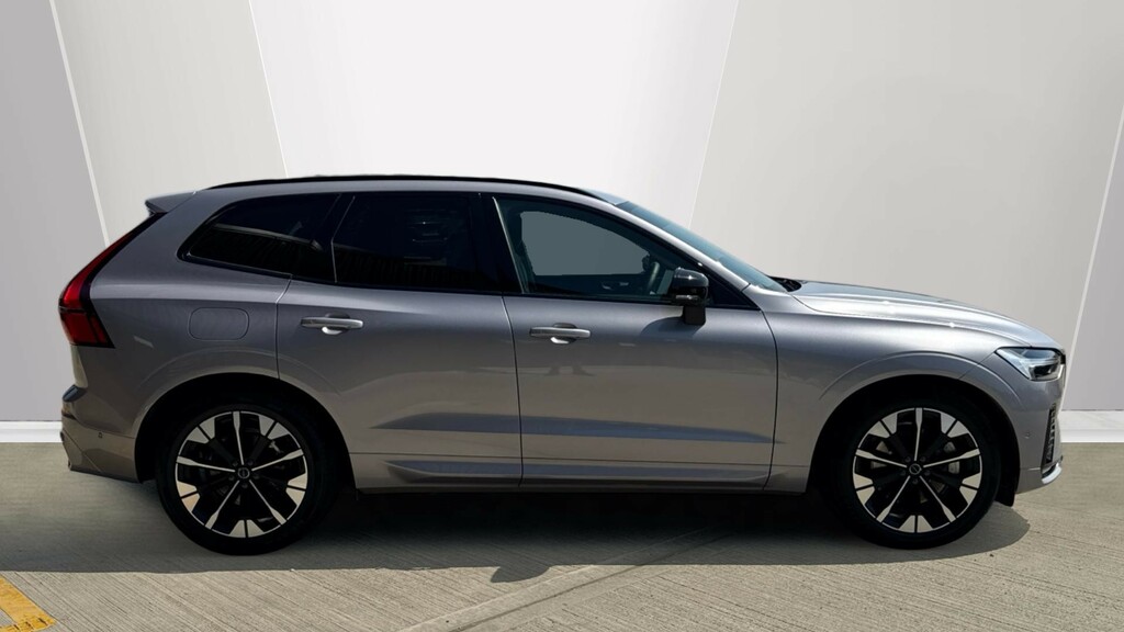 Volvo XC60 Xc60 2.0 B5p Ultra Dark Awd Geartronic RV75VVY Silver #3