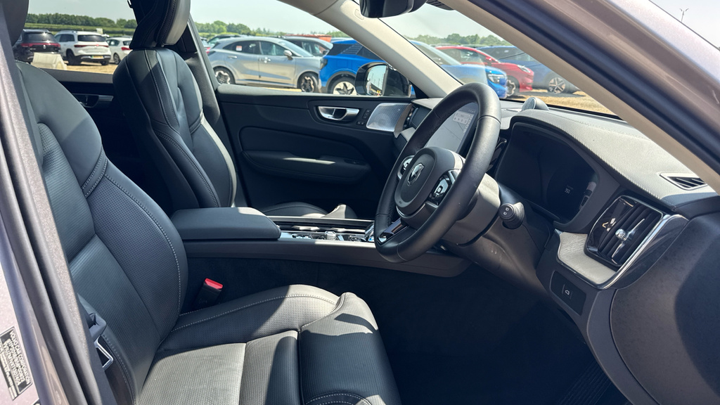 Volvo XC60 Xc60 2.0 B5p Ultra Dark Awd Geartronic RV75VVY Silver #6