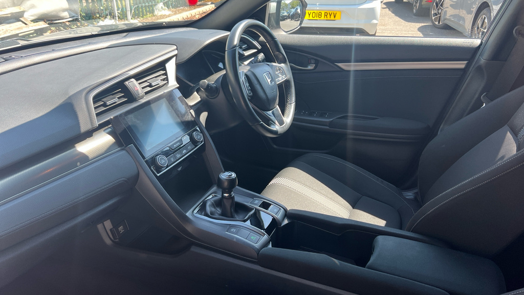 Honda Civic 1.5 Vtec Turbo Sport White #10