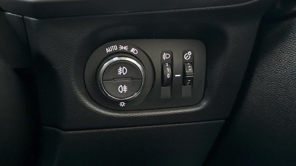 Vauxhall Mokka-e 100Kw Gs Line 50Kwh NA72KZK White #44