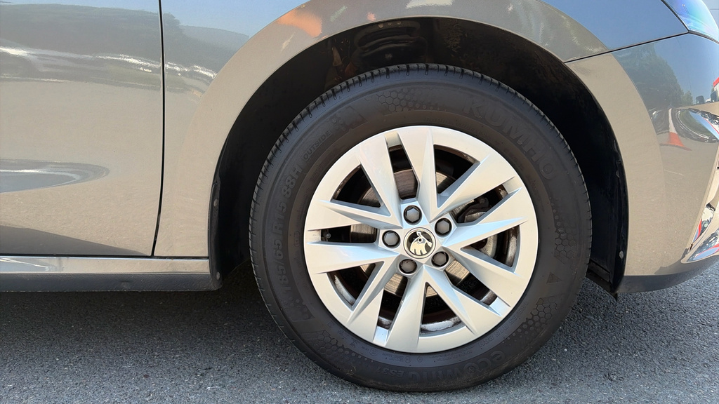 Skoda Fabia 1.0 Tsi Se Comfort Silver #20
