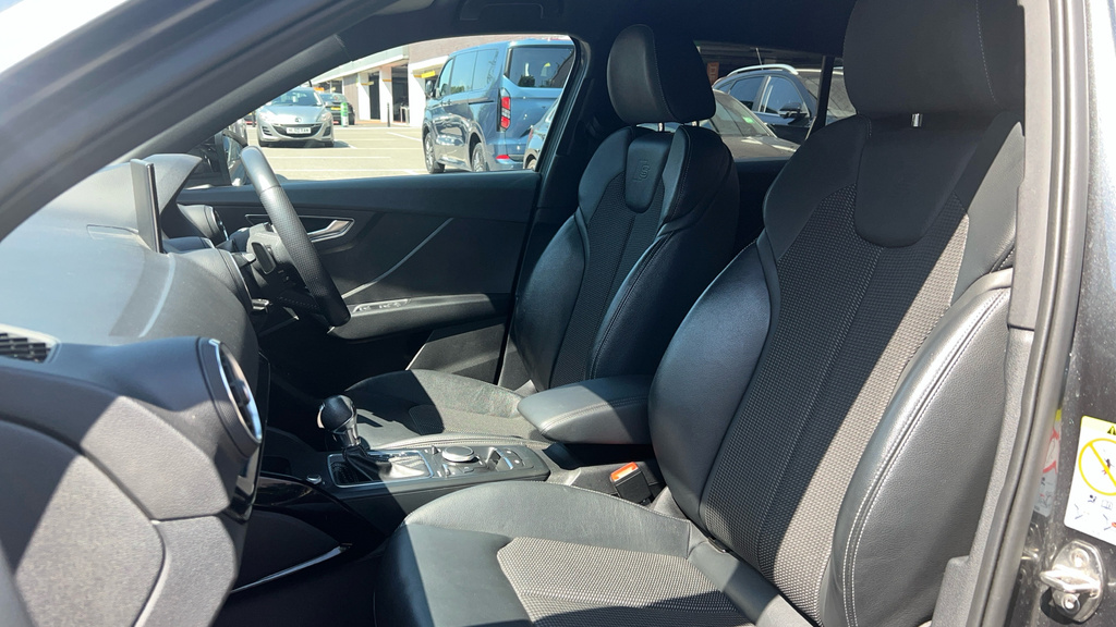 Audi Q2 Audi Q2 S Line 30 Tdi 116 Ps S Tronic Grey #17