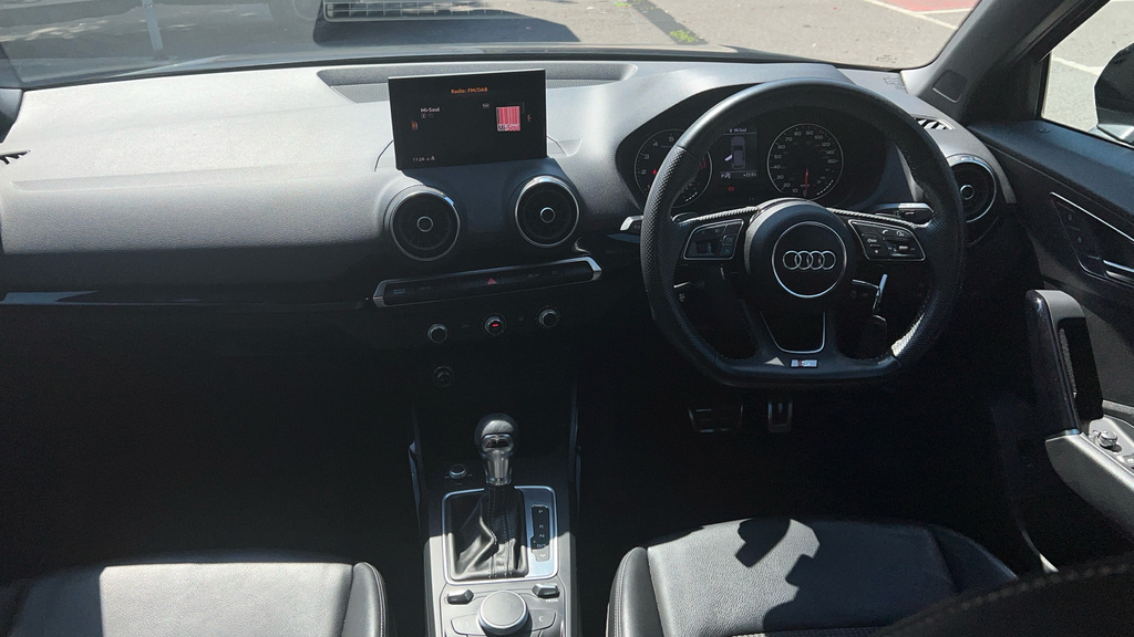 Audi Q2 Audi Q2 S Line 30 Tdi 116 Ps S Tronic Grey #12