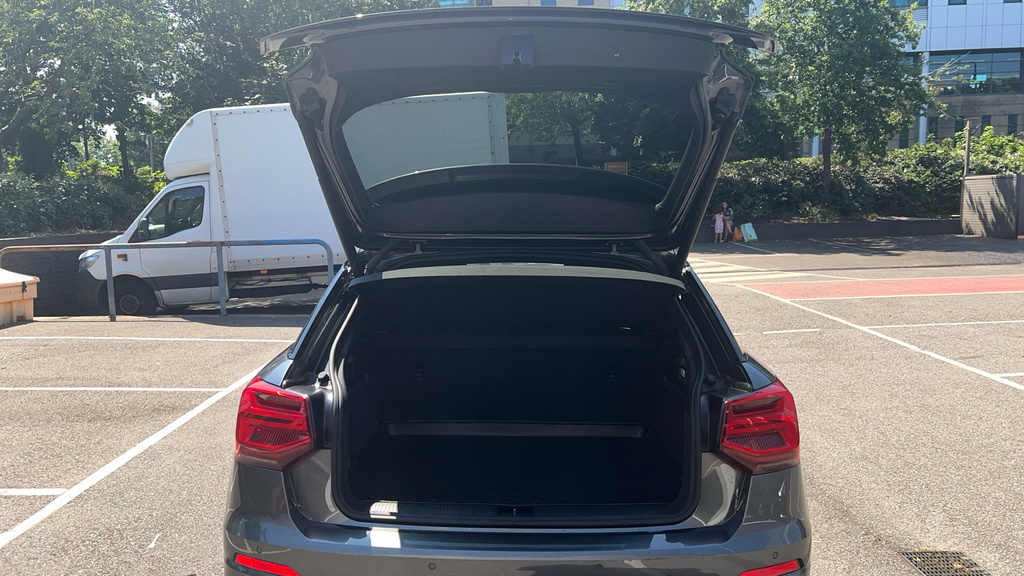 Audi Q2 Audi Q2 S Line 30 Tdi 116 Ps S Tronic Grey #18