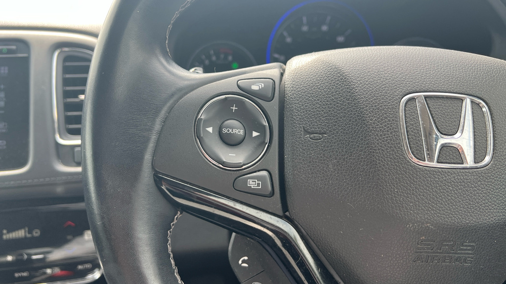 Honda Hr-V Se White #22