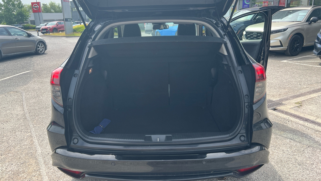 Honda Hr-V Se White #16