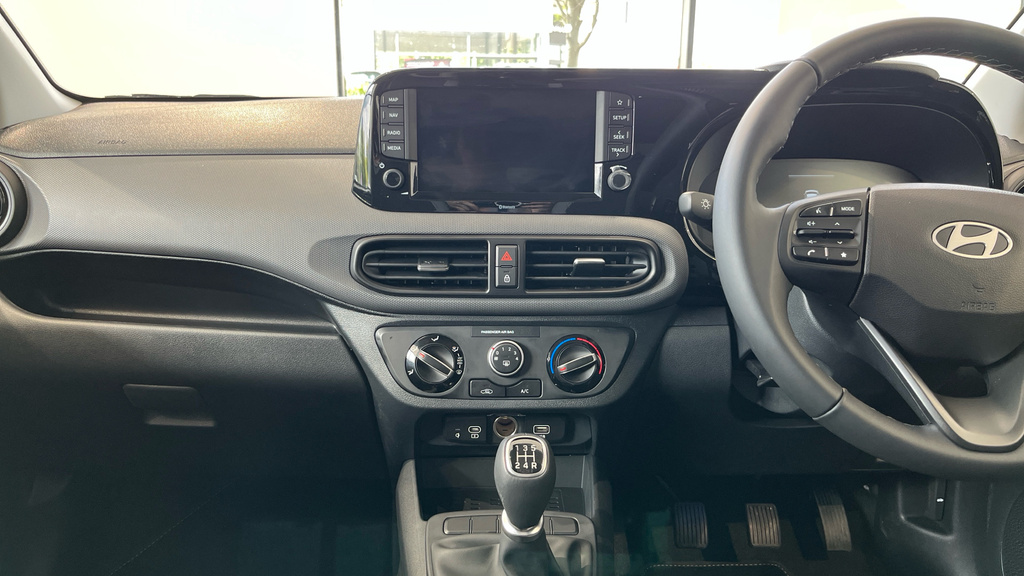 Hyundai I10 1.0 63 Advance Nav Blue #12