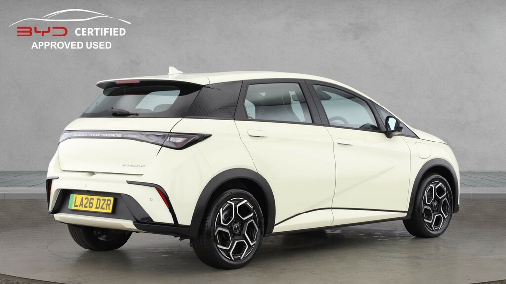 Byd Dolphin Dolphin 130Kw Boost 44.9Kwh White #2