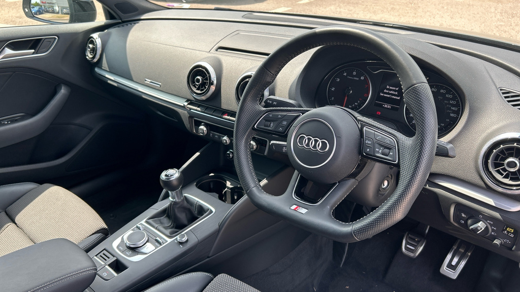 Audi A3 A3 1.5 Tfsi Black Edition Grey #6