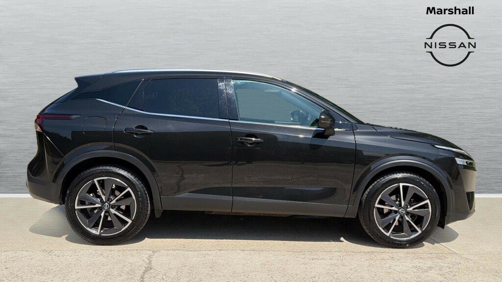 Nissan Qashqai Qashqai 1.3 Dig-t Mh 158 Tekna Xtronic LK24XRC Black #3