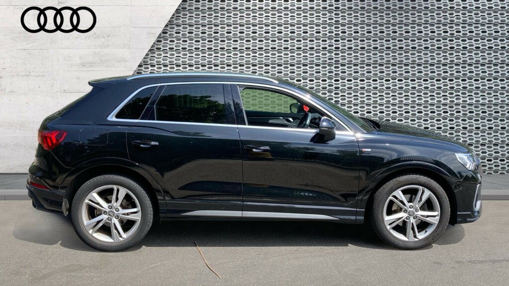Audi Q3 Q3 35 Tdi S Line S Tronic Black #4
