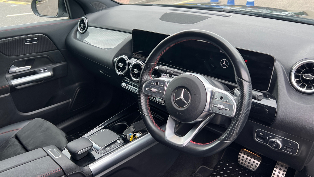 Mercedes-Benz GLA Class Gla 180 Urban Edition Black #9