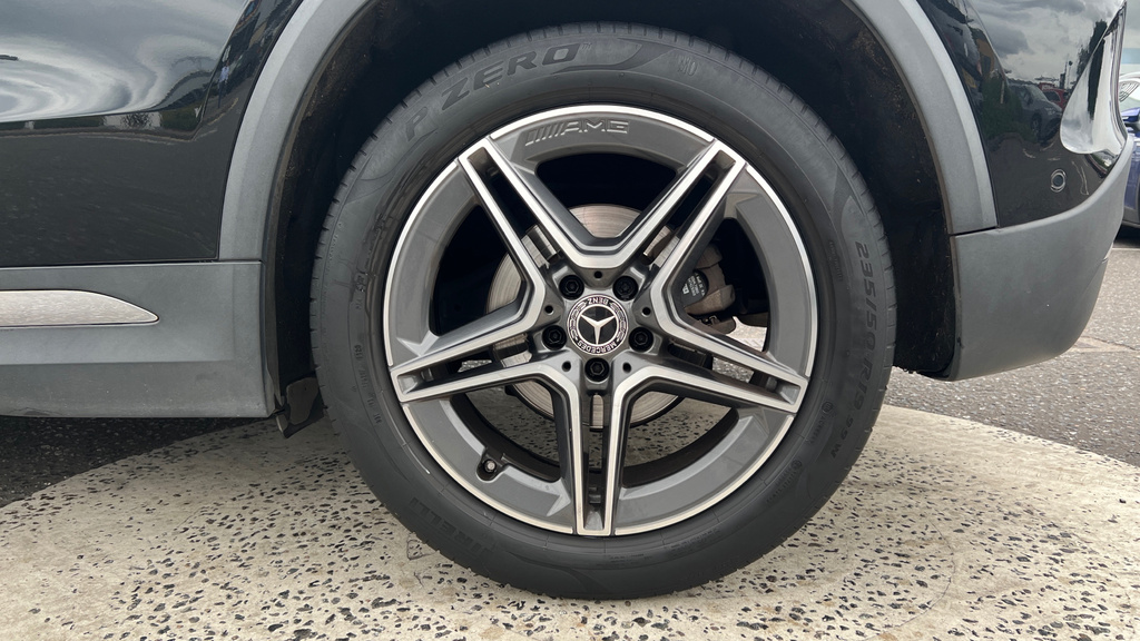 Mercedes-Benz GLA Class Gla 180 Urban Edition Black #18