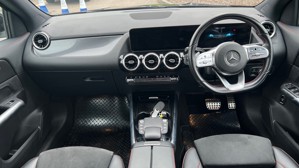 Mercedes-Benz GLA Class Gla 180 Urban Edition Black #11