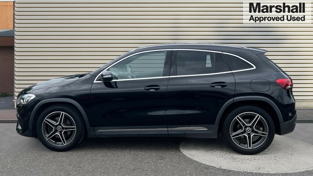 Mercedes-Benz GLA Class Gla 200 Amg Line Executive Black #6