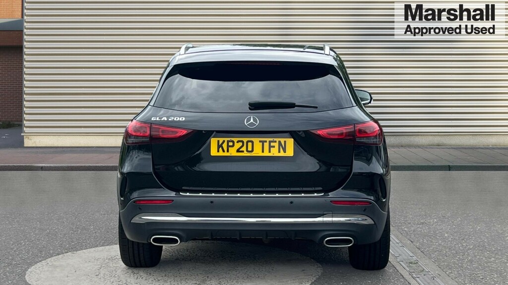 Mercedes-Benz GLA Class Gla 200 Amg Line Executive Black #4
