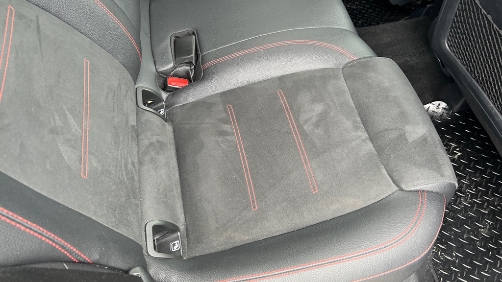 Mercedes-Benz GLA Class Gla 180 Urban Edition Black #32