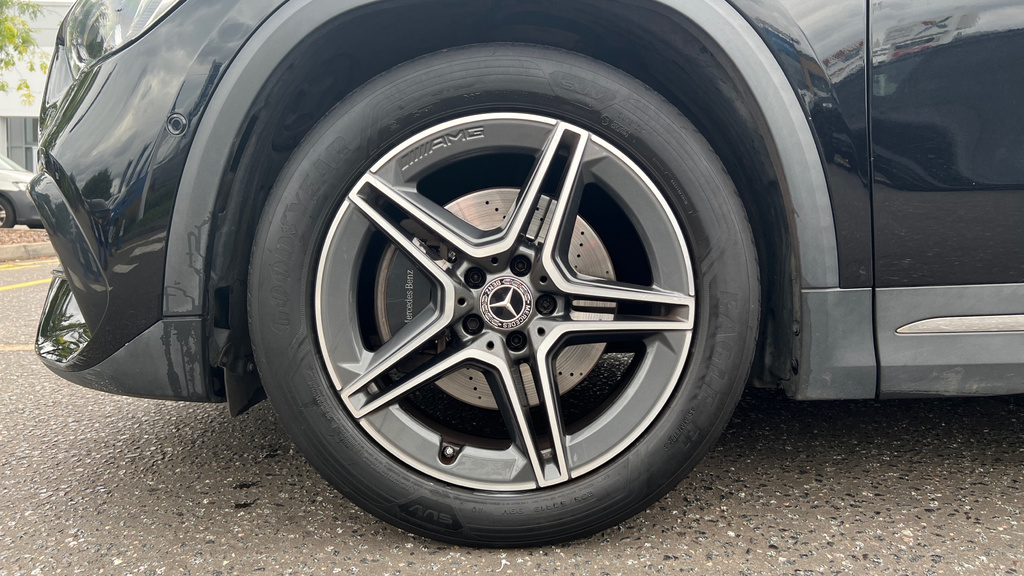 Mercedes-Benz GLA Class Gla 180 Urban Edition Black #17