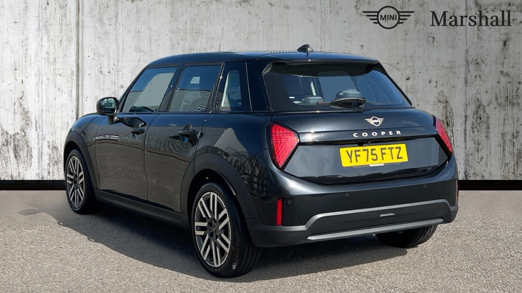 Mini Hatch Cooper 1.5 C Classic YF75FTZ Black #2