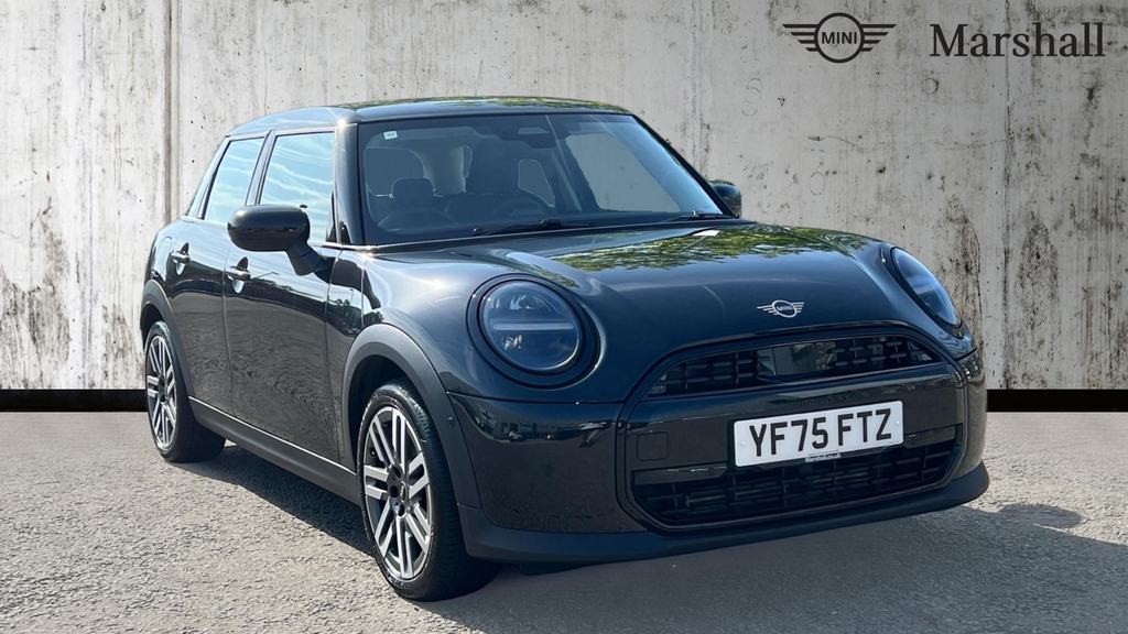 Mini Hatch Cooper 1.5 C Classic Black