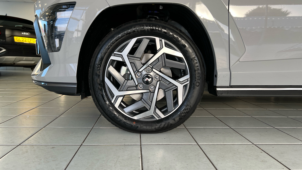 Hyundai Tucson 1.6T Ultimate Silver #17