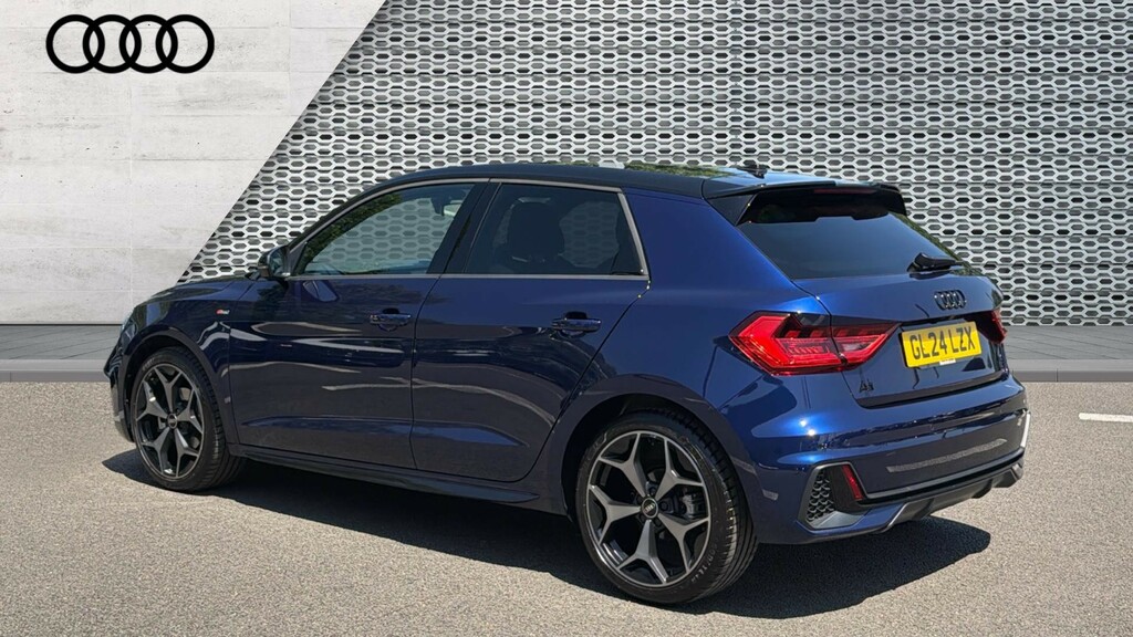 Audi A1 A1 35 Tfsi Black Edition S Tronic GL24LZX Black #3