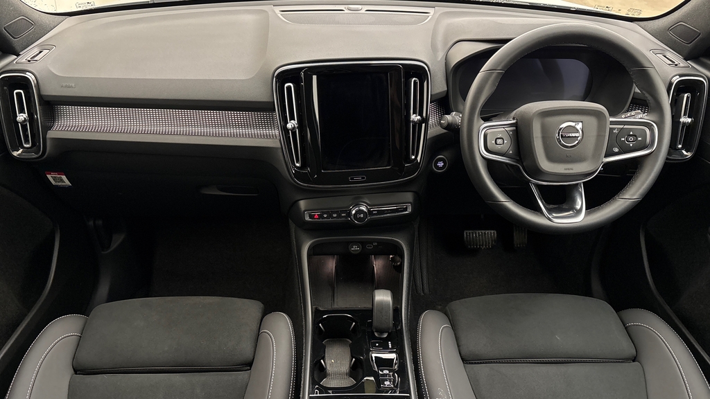 Volvo XC40 Black Edition Plus, B3 Mild Hybrid, Blue #10