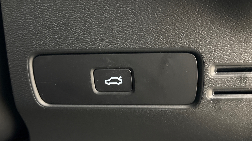Volvo XC40 Black Edition Plus, B3 Mild Hybrid, Blue #30