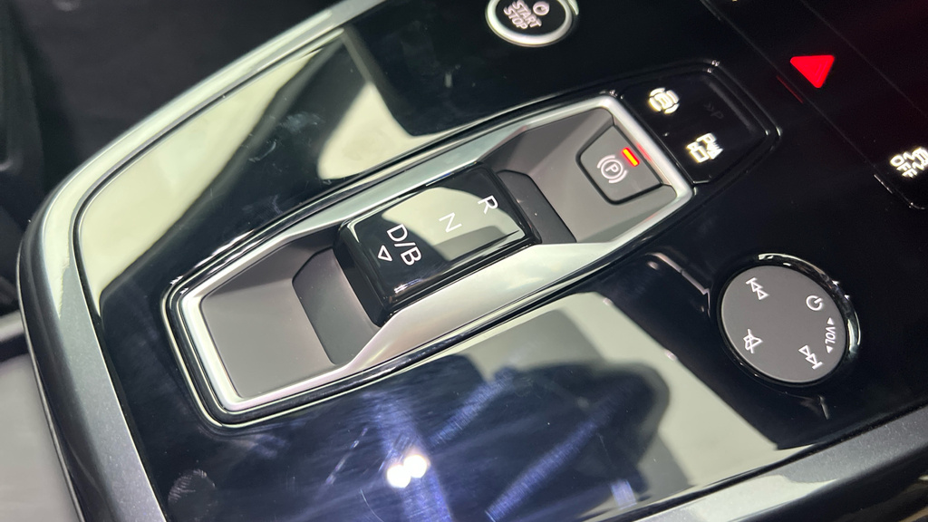 Audi Q4 E Tron 210Kw 45 Quattro 82Kwh Black Edition Blue #19