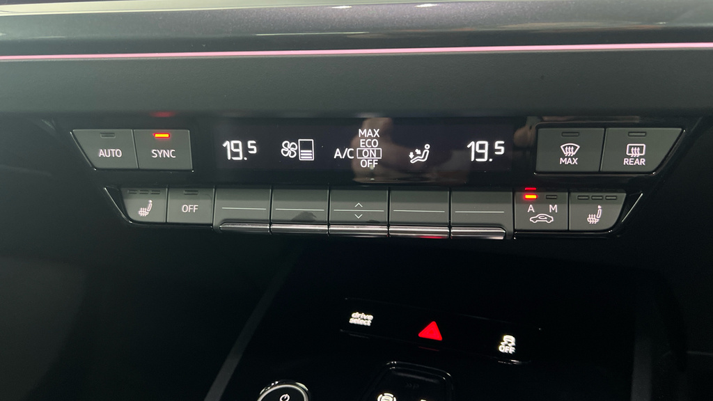 Audi Q4 E Tron 210Kw 45 Quattro 82Kwh Black Edition Blue #36