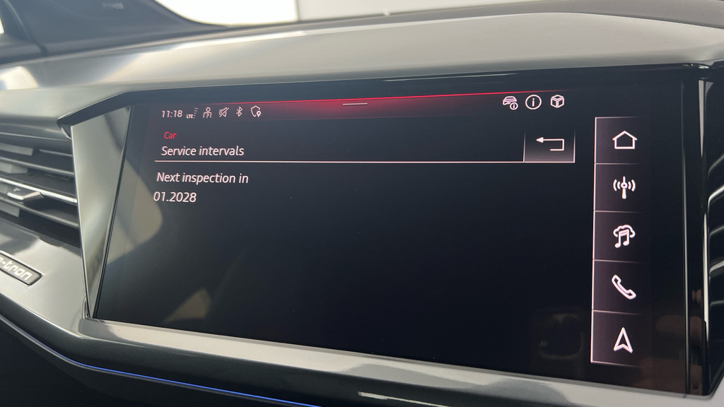 Audi Q4 E Tron 210Kw 45 Quattro 82Kwh Black Edition Blue #24