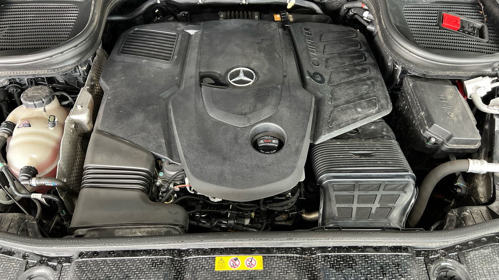 Mercedes-Benz GLE Class Gle400d Amg Line Black #16