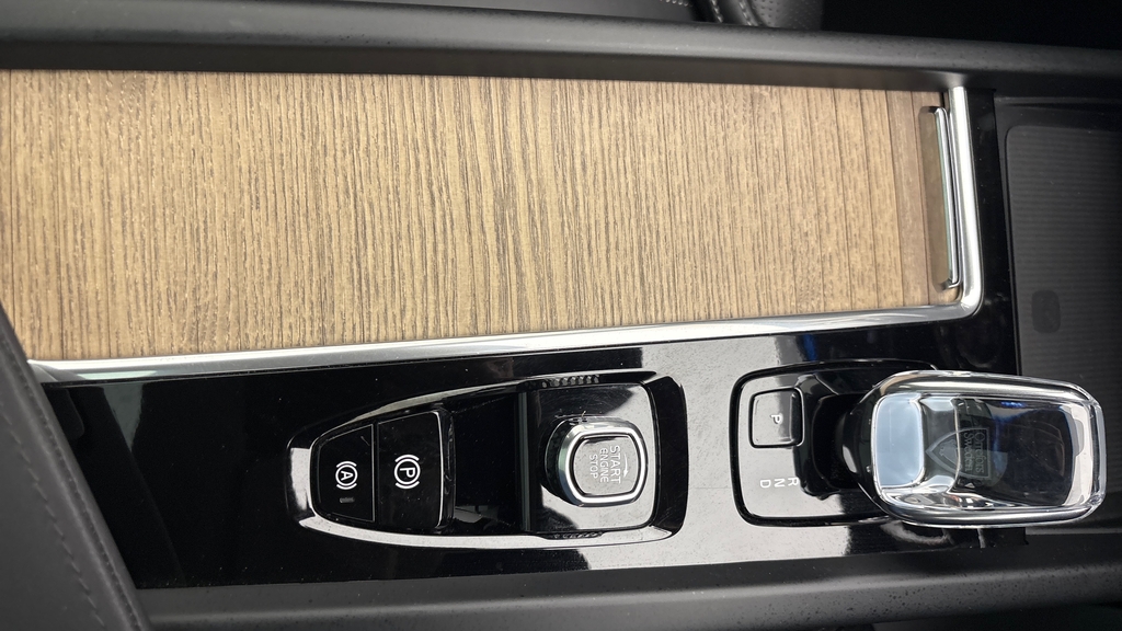 Volvo XC60 2.0 B5 Mhev Plus Pro Awd Euro 6 Ss  #32